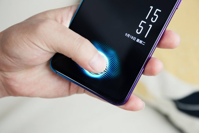 oppor17pro屏幕是什么材质