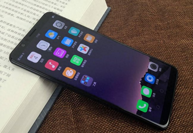 oppor11s卡槽在哪里