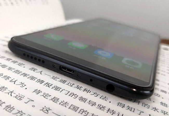 oppor11s卡槽在哪里