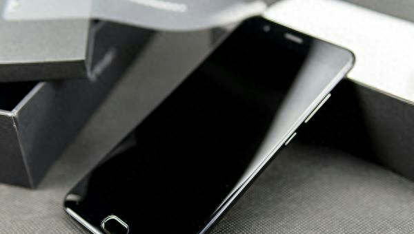 小米note3手机屏幕材质