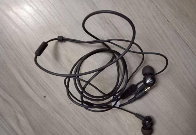win10电脑插耳机没反应怎么办