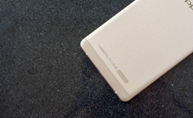 oppor7和r8有什么区别
