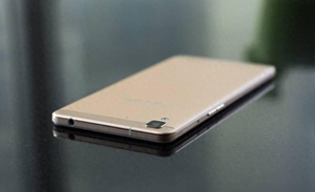 oppor7和r8有什么区别