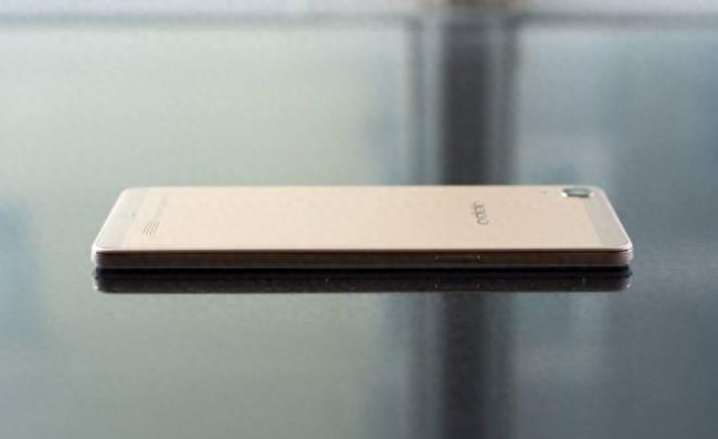 oppor7和r8有什么区别