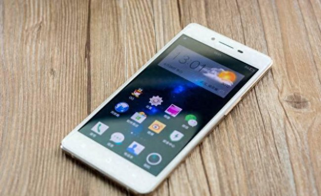 oppor7和r8有什么区别