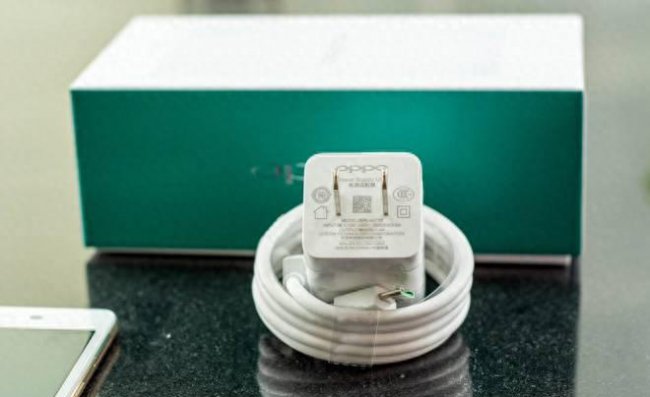 oppor7和r8有什么区别