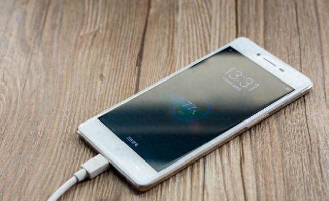 oppor7和r8有什么区别