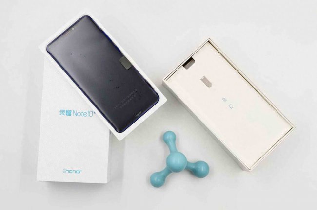 华为荣耀note10哪年出的