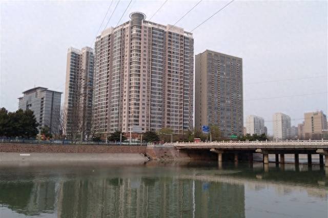华为畅享8e是什么型号