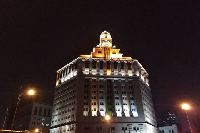 华为畅享8e是什么型号