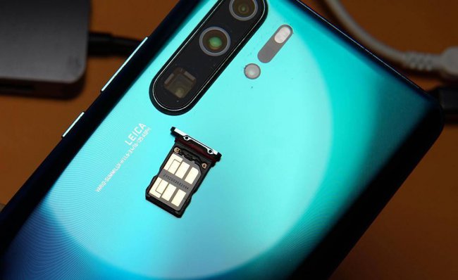 华为p30pro可以插内存卡吗