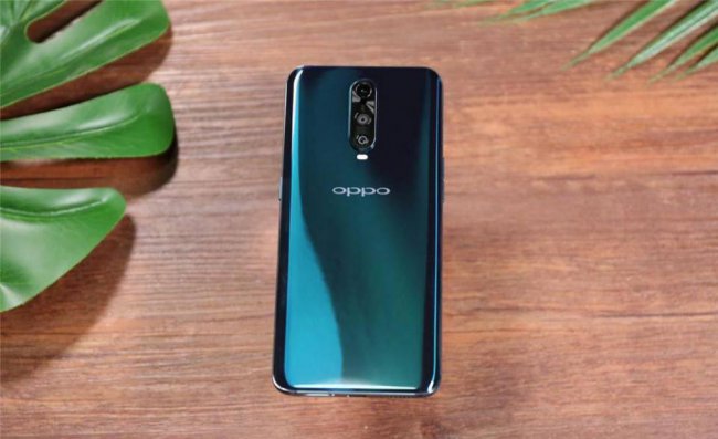 oppor17pro是双卡双待吗