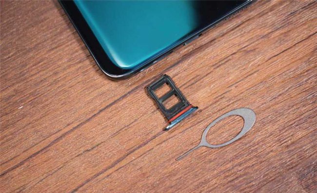 oppor17pro是双卡双待吗