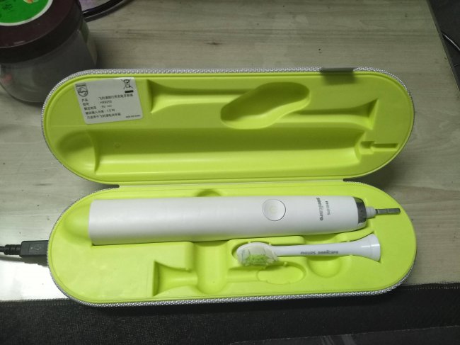 飞利浦电动牙刷怎么拆卸