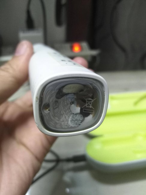 飞利浦电动牙刷怎么拆卸