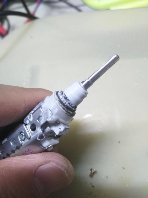 飞利浦电动牙刷怎么拆卸