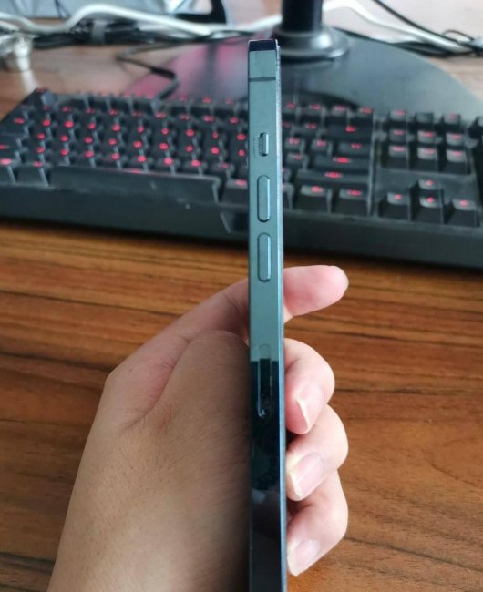苹果12promax哪年出的