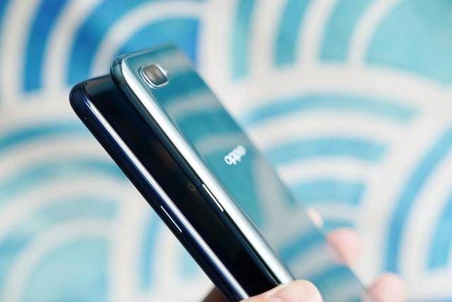 oppor15x是什么屏幕