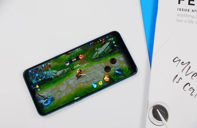 oppor15x是什么屏幕