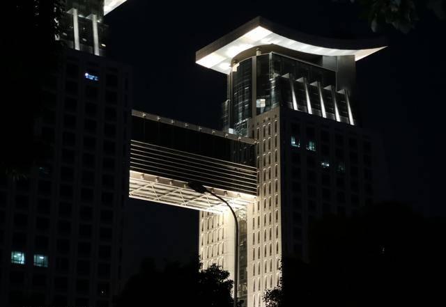 荣耀20pro是什么屏幕