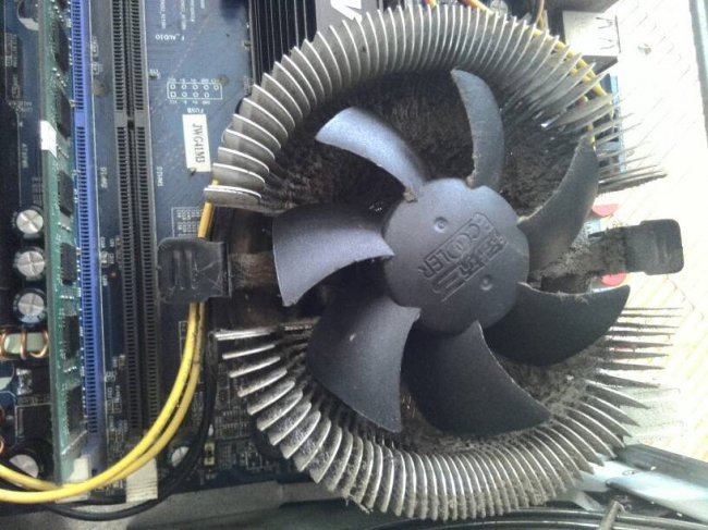 电脑主机声音大是什么原因