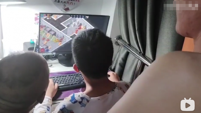 孤胆枪手1的秘籍怎么用啊
