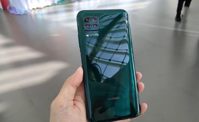 华为nove6se性能上的优缺点
