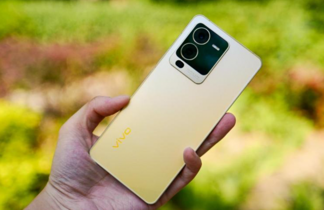 vivo2000左右性价比最高的手机