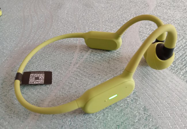 dacom蓝牙耳机怎么连接手机