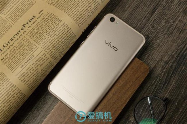 vivox9是哪年上市的手机