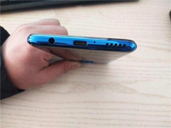 华为nova9没有耳机孔怎么用耳机听音乐