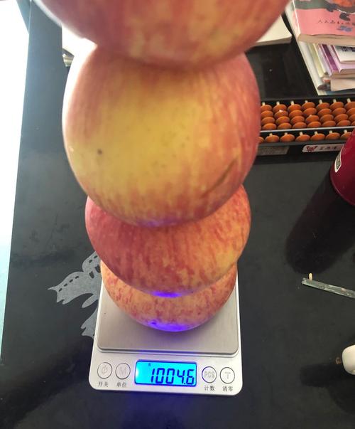 正常一个苹果的重量是多少克