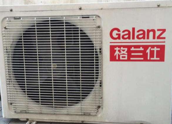 格兰仕空调外机不启动什么原因,外机主板上黄色led灯闪