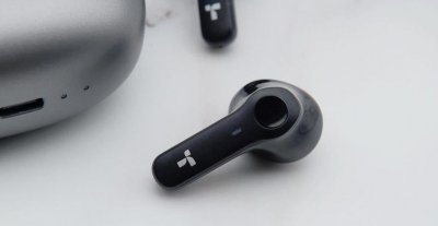 蓝牙耳机突然声音变得很小但已经开到最大声了