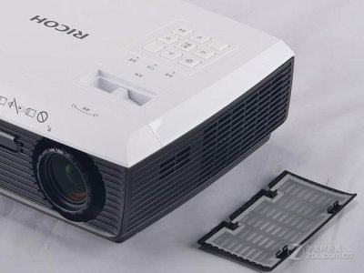ricoh投影仪使用教程 ricoh调屏幕大小方法