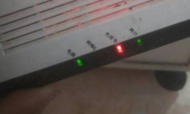 宽带闪红灯用不了网络怎么办