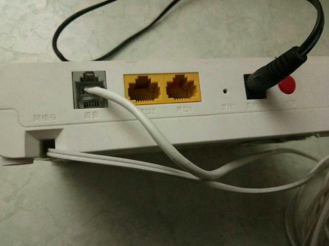 宽带闪红灯用不了网络怎么办
