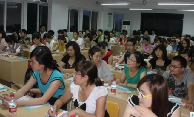 40岁女人技能培训班有哪些可以参加